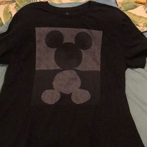 Men’s tee shirt. Disney logo